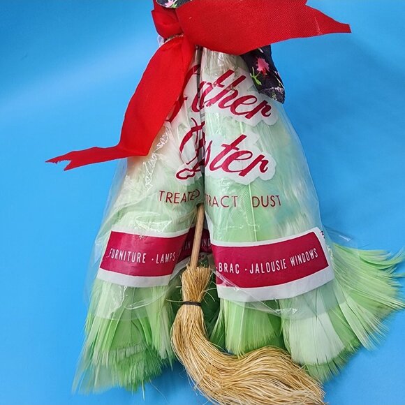1970s Good Luck Kitchen Witch Feather Duster Kitsch Vintage Folk Art Deco Taiwan - Picture 10 of 13